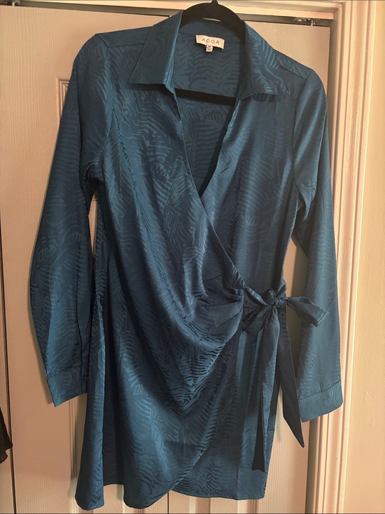 Acoa Dresses & Skirts - Teal Wrap Long-Sleeve Dress size Medium